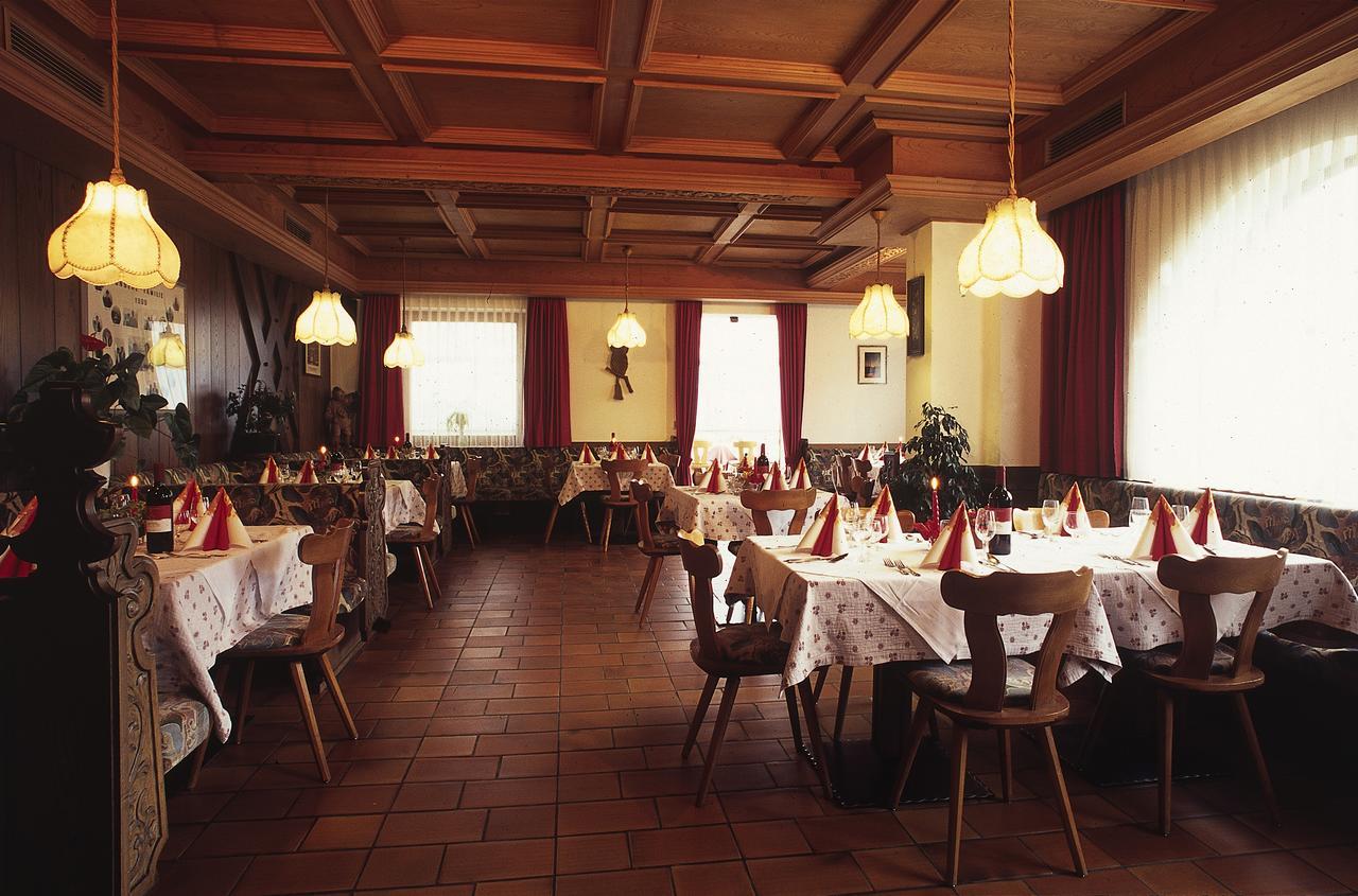 Gasthaus Zum Weissen Kreuz Lazfons Esterno foto