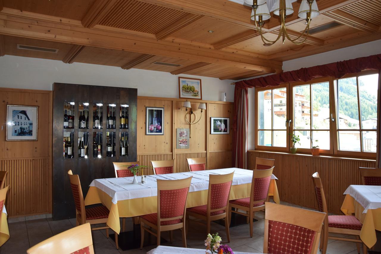 Gasthaus Zum Weissen Kreuz Lazfons Esterno foto