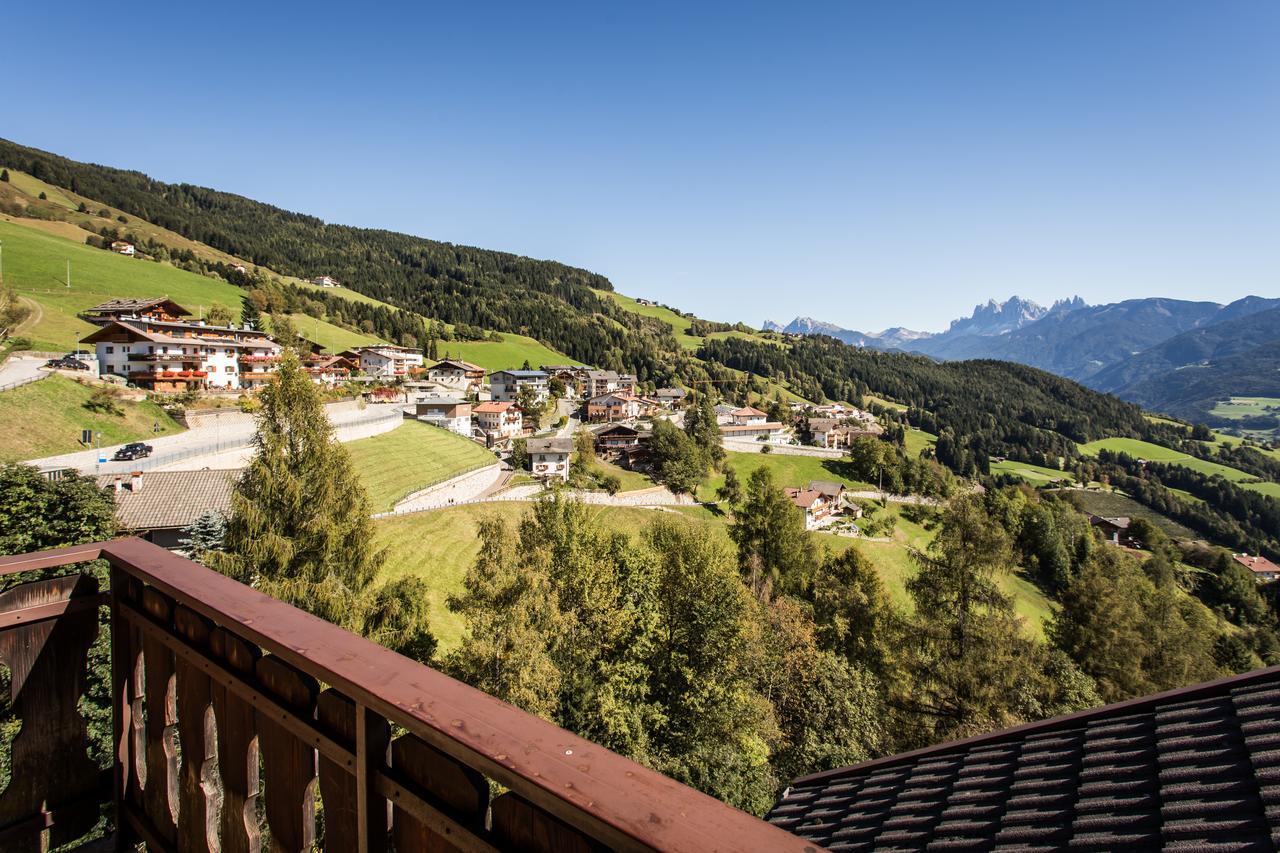 Gasthaus Zum Weissen Kreuz Lazfons Esterno foto