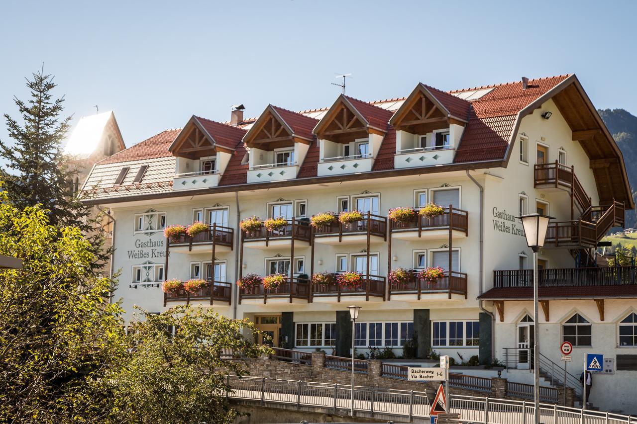 Gasthaus Zum Weissen Kreuz Lazfons Esterno foto