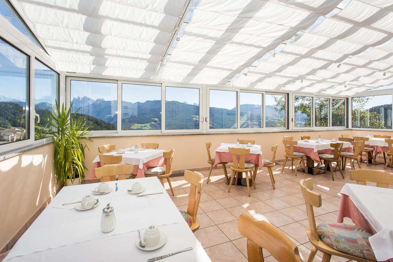 Gasthaus Zum Weissen Kreuz Lazfons Esterno foto